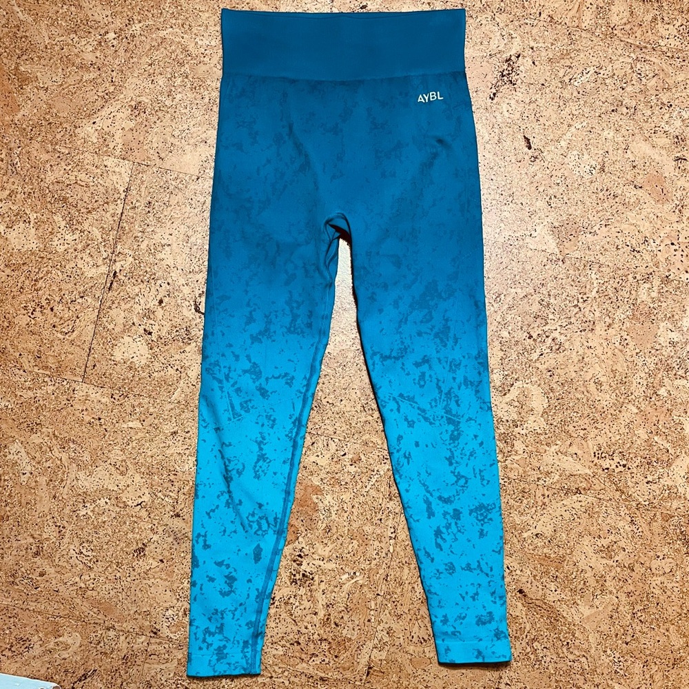 AYBL Flare Seamless Legging in Teal Ombre Sz S